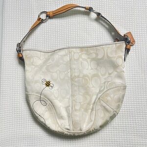 Coach Cream Shoulder Bag with Bee Embroidery Bumblebee coach